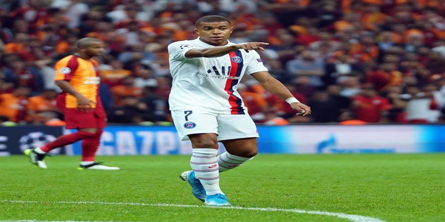 Paris Saint-Germain, Fransız futbolcu Kylian Mbappe'ye sözleşme imzalatmaya çalışıyor