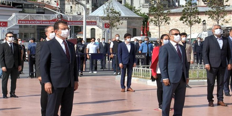 Beyoğlu Taksim’de sosyal mesafeli 19 Mayıs tören düzenlendi