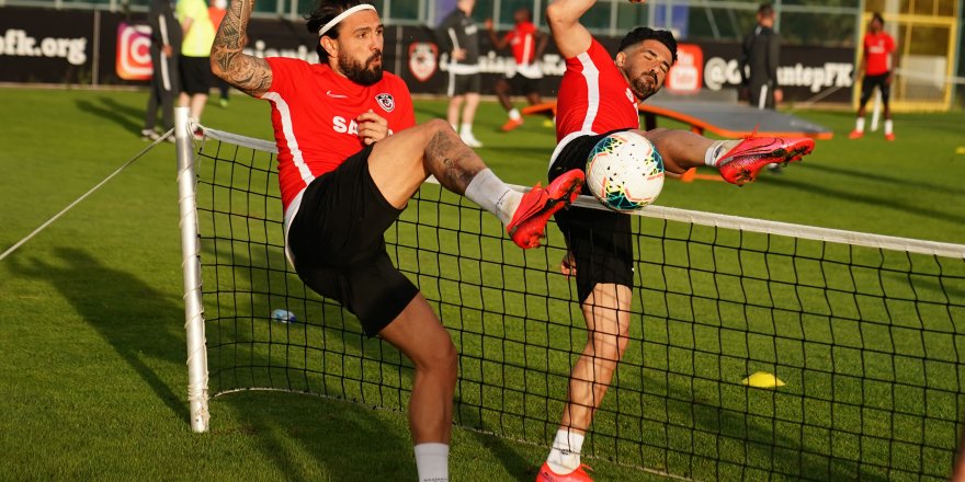 Gaziantep FK süper lig antremanlarda vites yükseltiyor