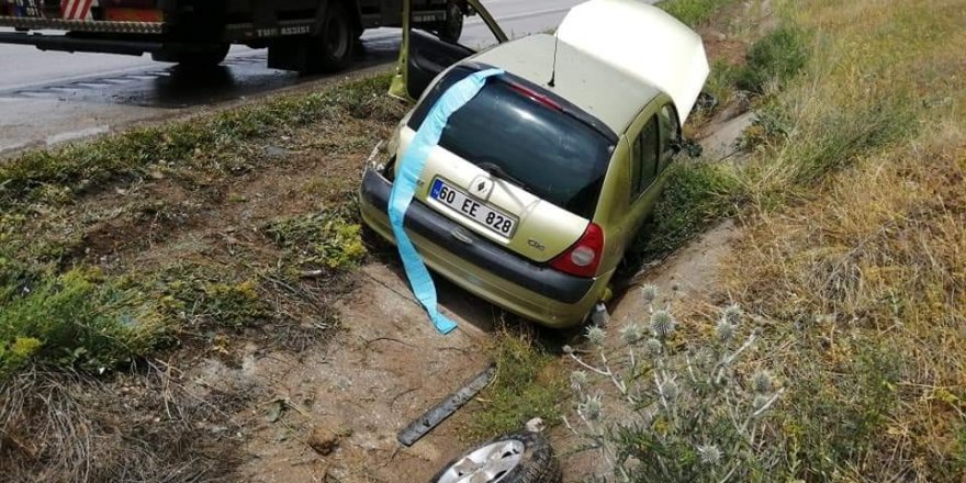 Çorum'da otomobil su kanalına uçtu: 1 yaralı