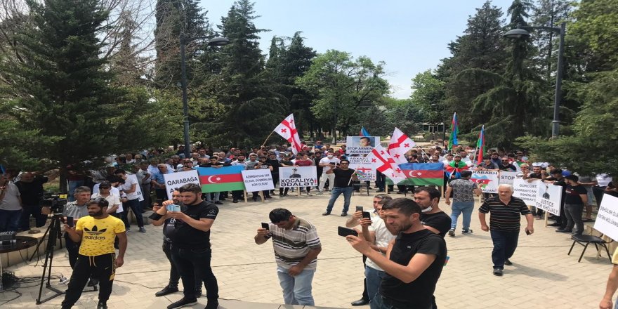 Gürcistan’da yaşayan  Türklerden Azerbaycan’a destek mitingi