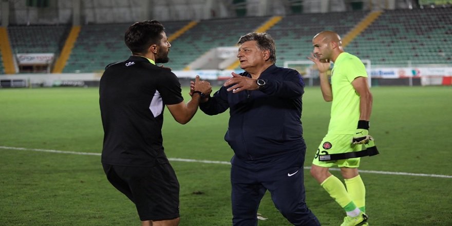 Yılmaz Vural: Bu güzel takımın hocası şu an itibariyle değilim