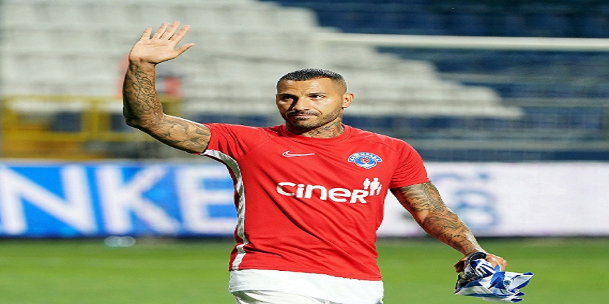 Vitoria Guimaraes'in yeni transferi Ricardo Quaresma