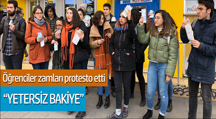 Öğrenciler zamlar protesto etti! 'Yetersiz Bakiye'