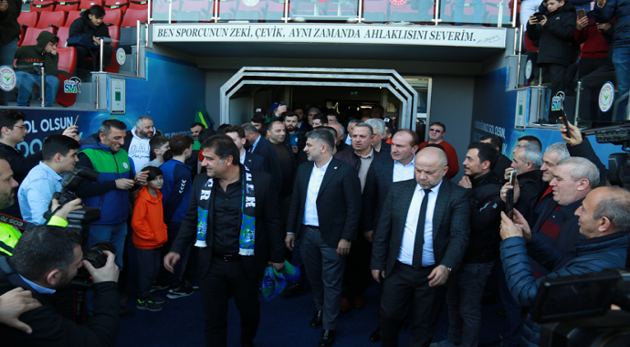 Çaykur Rizespor, Ünal Karaman ile 1.5 yıllık sözleşme imzaladı