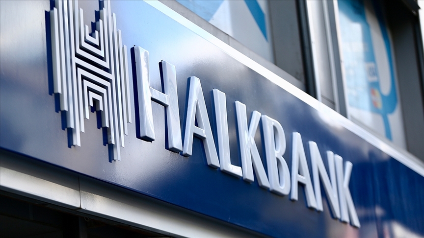 Halkbank'tan son dakika haberi! Emekli maaş promosyonunu değişikliğe gitti!