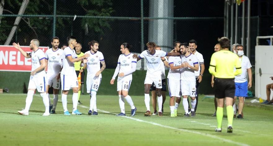 TFF 1. Lig: Menemenspor: 4 - Adanaspor: 2